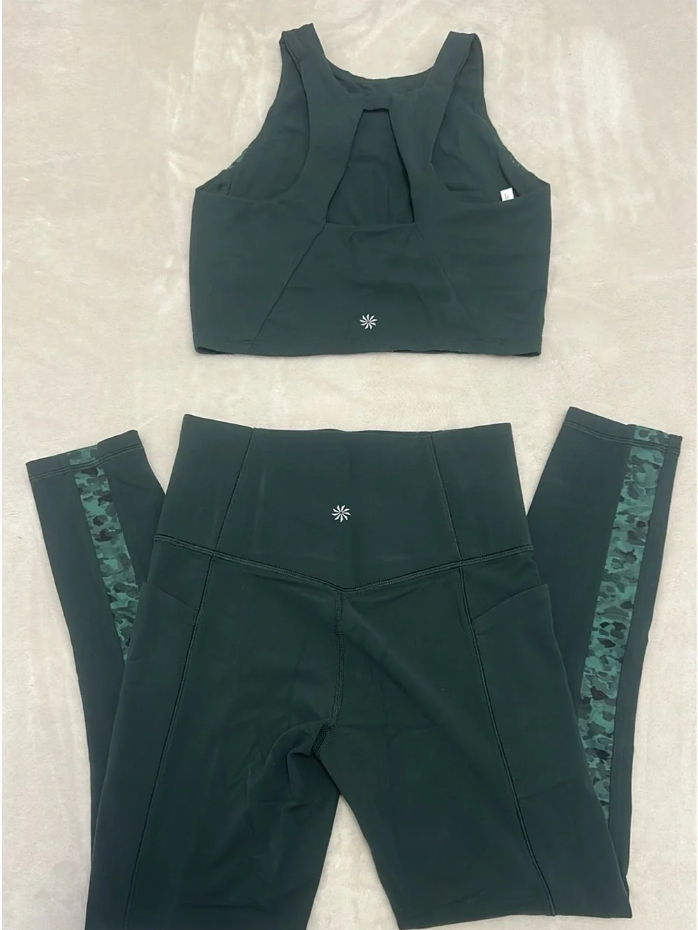 Athleta Green Set Salutation Stash Legging & Matching Longline Bra Top
